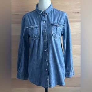 Old Navy size 14 XL Classic Blue Denim Shirt  button up pockets, boyfriend fit
